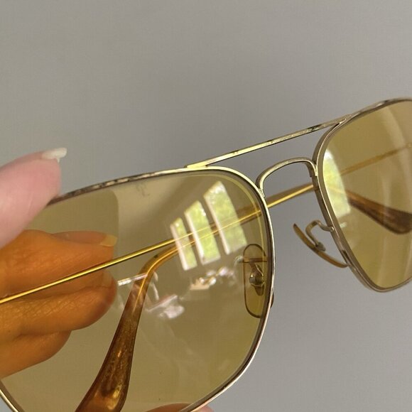 Vintage 60s/70s Bausch & Lomb Ambermatic Yellow Sunglasses - 58mm, etched lenses - Picture 5 of 14